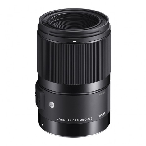 Sigma 70mm f/2.8 DG Macro (A) - Sony E