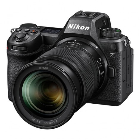 Nikon Z6 III + Z 24-70mm